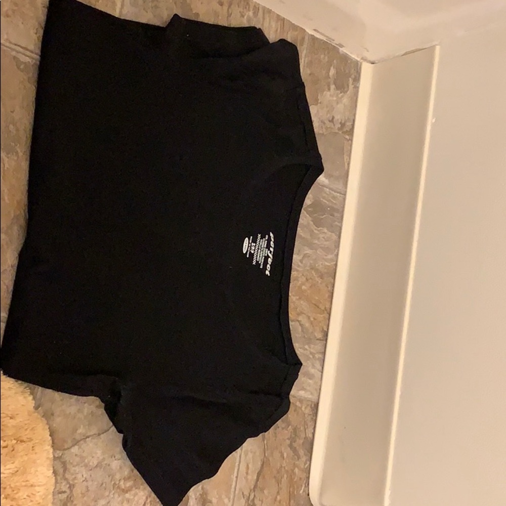 Black short sleeve